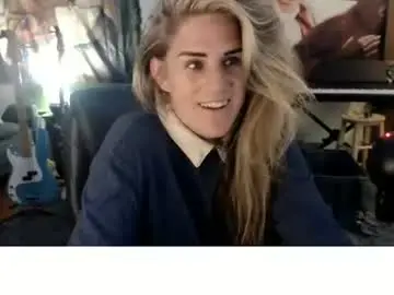 Chaturbate Nude Webcam of katiecutie_5