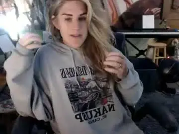 Chaturbate Sex Cam of katiecutie_5