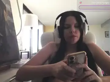 Chaturbate Live Sex Cam of tinykylie