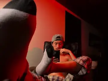 Chaturbate Best live sex cam show of adrianwilliams_