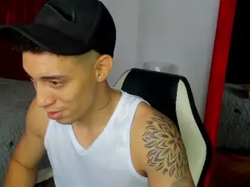 Chaturbate Sex Chat of dominyck_
