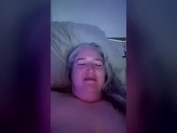 Chaturbate Watch Live Sex Cams of makemesmilef