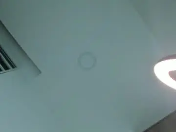 Chaturbate Watch Live Sex Cams of emiily15_