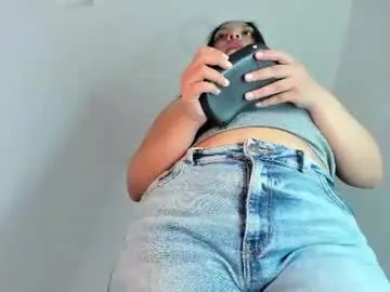 Chaturbate Free Porn Cam of emiily15_
