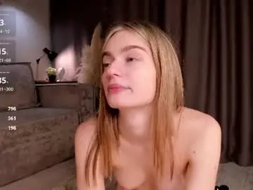 Chaturbate Live Sex Cam of sarakinsly