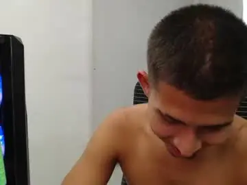 Chaturbate Free Porn Cam of harold_18_