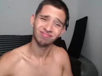 Chaturbate Live Porn of harold_18_