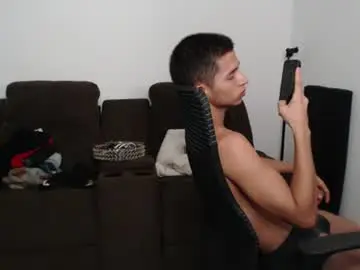 Chaturbate Live Sex Cam of harold_18_