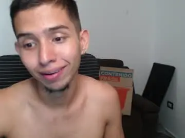 Chaturbate Nude Webcam of harold_18_