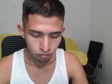 Chaturbate Live Sex Cam of harold_18_