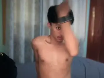 Chaturbate Live Sex Cam of twink_hairyass69