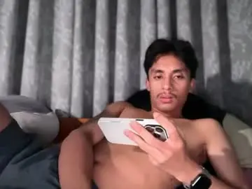 Chaturbate Sex Chat of twink_hairyass69