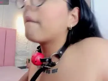 Chaturbate Live Sex of mia_jons20