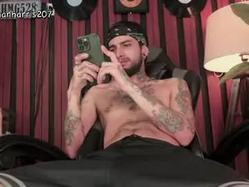 Chaturbate Free Porn Cam of nathanharris207
