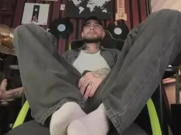 Chaturbate Live Sex Cam of nathanharris207