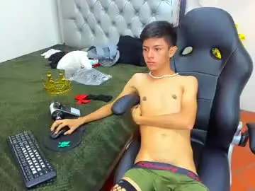 Chaturbate Sex Chat of fem_danny7