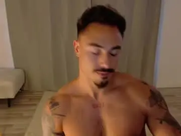 Chaturbate Live Sex Cam of master_lukass