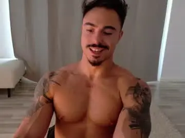 Chaturbate Live Sex of master_lukass