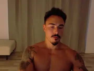 Chaturbate Watch Live Sex Cams of master_lukass