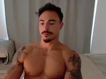 Chaturbate Watch Live Sex Cams of master_lukass