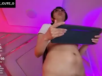 Chaturbate Live Sex Cam of michelle_cutee_