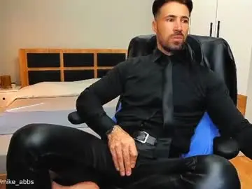 Chaturbate Free Porn Cam of mikestrip