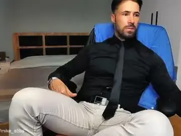 Chaturbate Adult Webcams of mikestrip