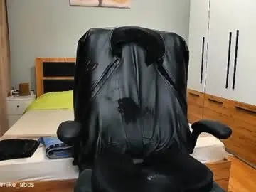 Chaturbate Live Sex of mikestrip
