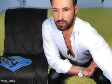 Chaturbate Live Porn of mikestrip