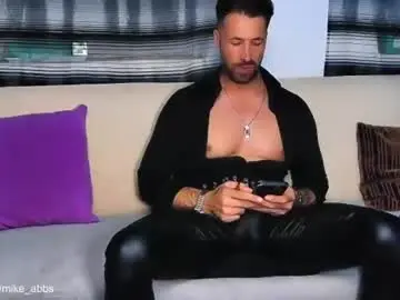 Chaturbate Sex Cam of mikestrip