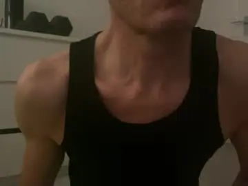 Chaturbate Live Sex Cam of petetong92