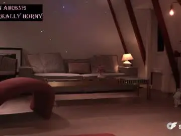 Chaturbate Adult Video Chat of missvalery_1