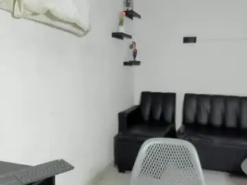 Chaturbate Live Sex Cam of samxx_muscle