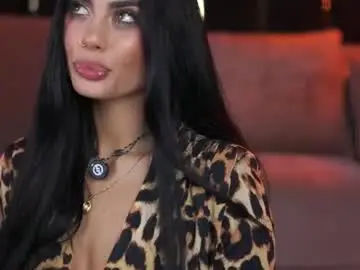 Chaturbate Sex Cam of ravennadarcy
