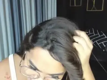 Chaturbate Live Sex Cam of xxkylie_smithxx