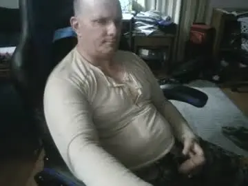 Chaturbate Free Live Porn of emsguy1