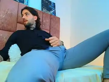 Chaturbate Watch Live Sex Cams of alpha_master3