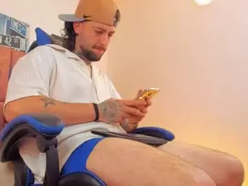 Chaturbate Free Porn Cam of alpha_master3