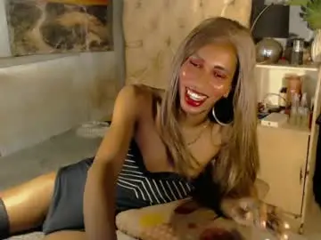Chaturbate Adult Webcams of hugecock_caramel