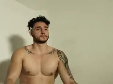 Chaturbate Best live sex cam show of latinboyvip_