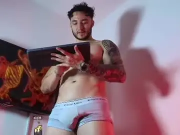 Chaturbate Adult Video Chat of latinboyvip_