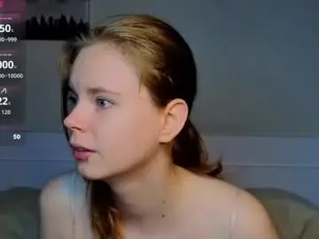 Chaturbate Live Sex Cam of lyucy