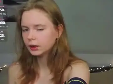 Chaturbate Free Live Porn of lyucy