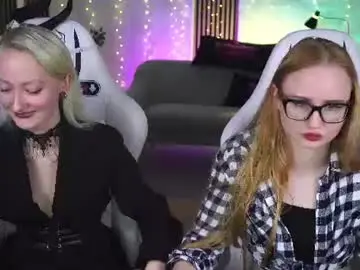 Chaturbate Best live sex cam show of viola_054