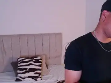 Chaturbate Live Sex Cam of axel_rose01