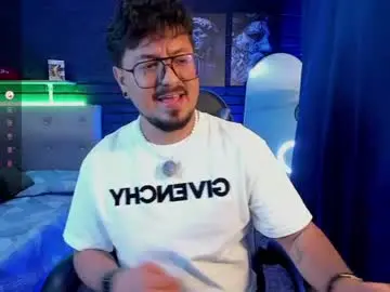 Chaturbate Watch Live Sex Cams of daviidevans
