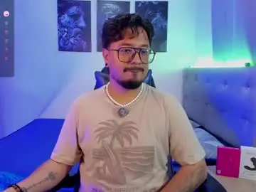 Chaturbate Live Porn of daviidevans