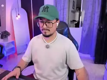 Chaturbate Sex Cam of daviidevans
