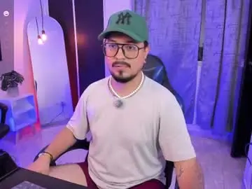 Chaturbate Best live sex cam show of daviidevans