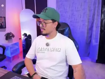 Chaturbate Watch Live Sex Cams of daviidevans